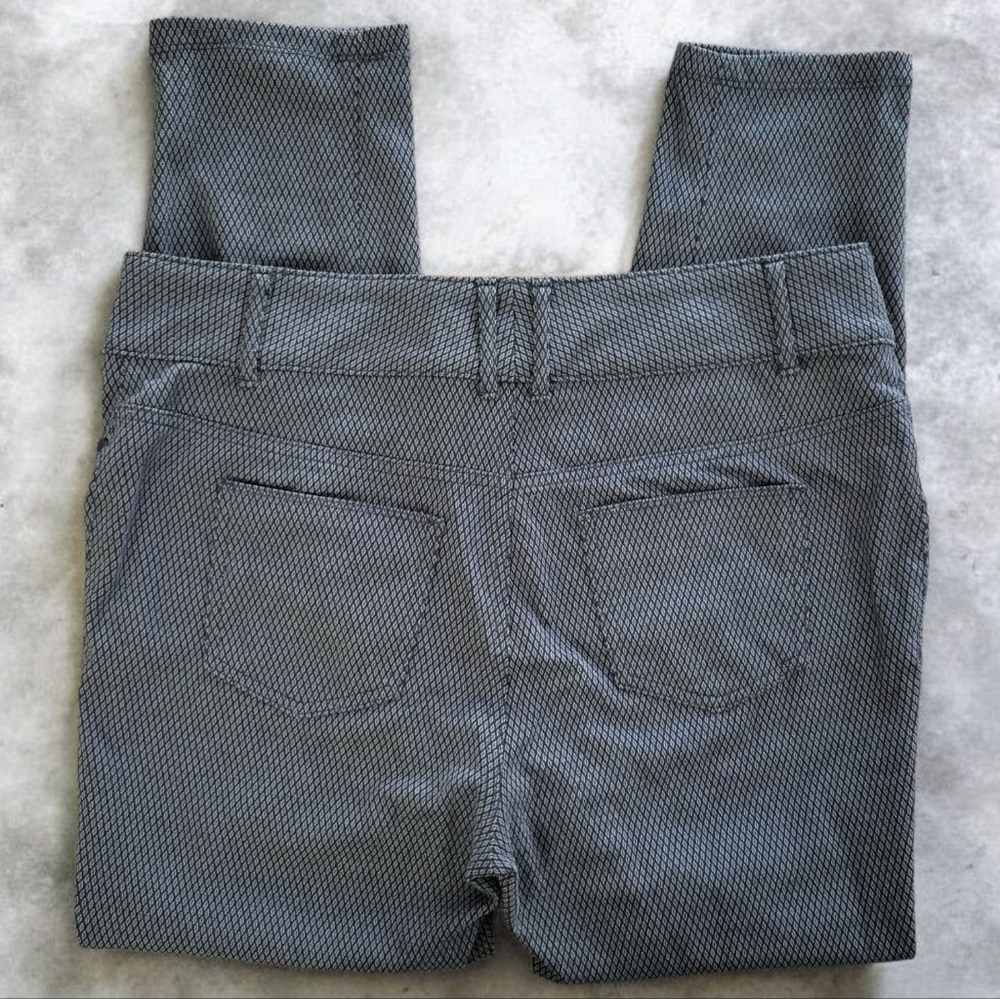 Patterned Stretch Pants - Picture 6 of 12
